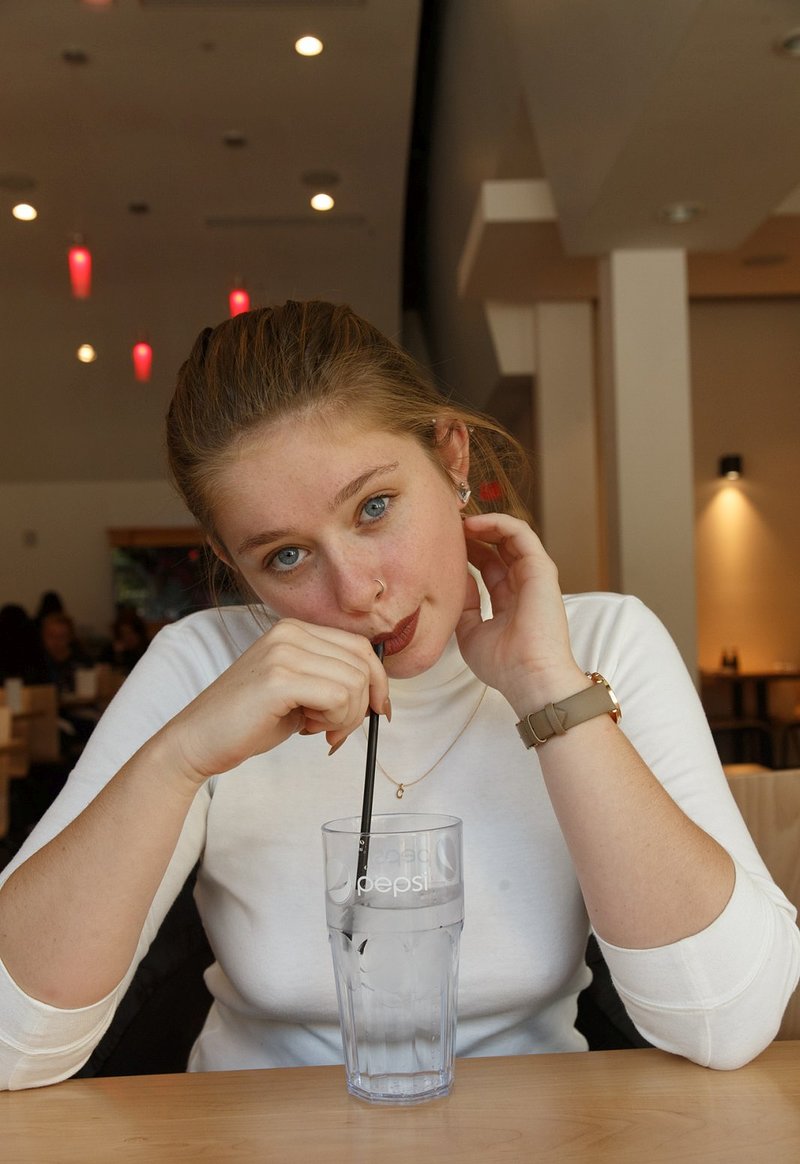 Варя, 23 года, 10 размер груди